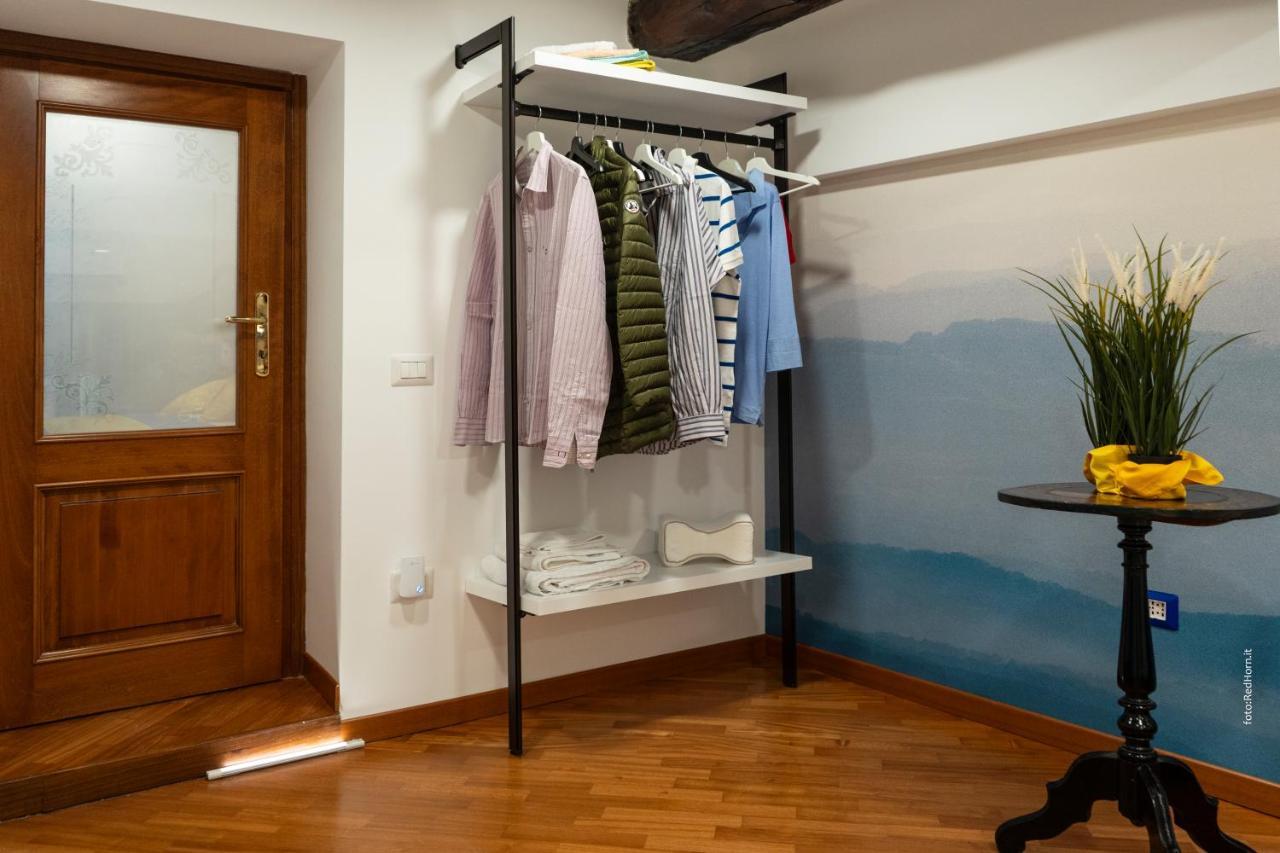 Apartment Two Chiaia 37 Neapel