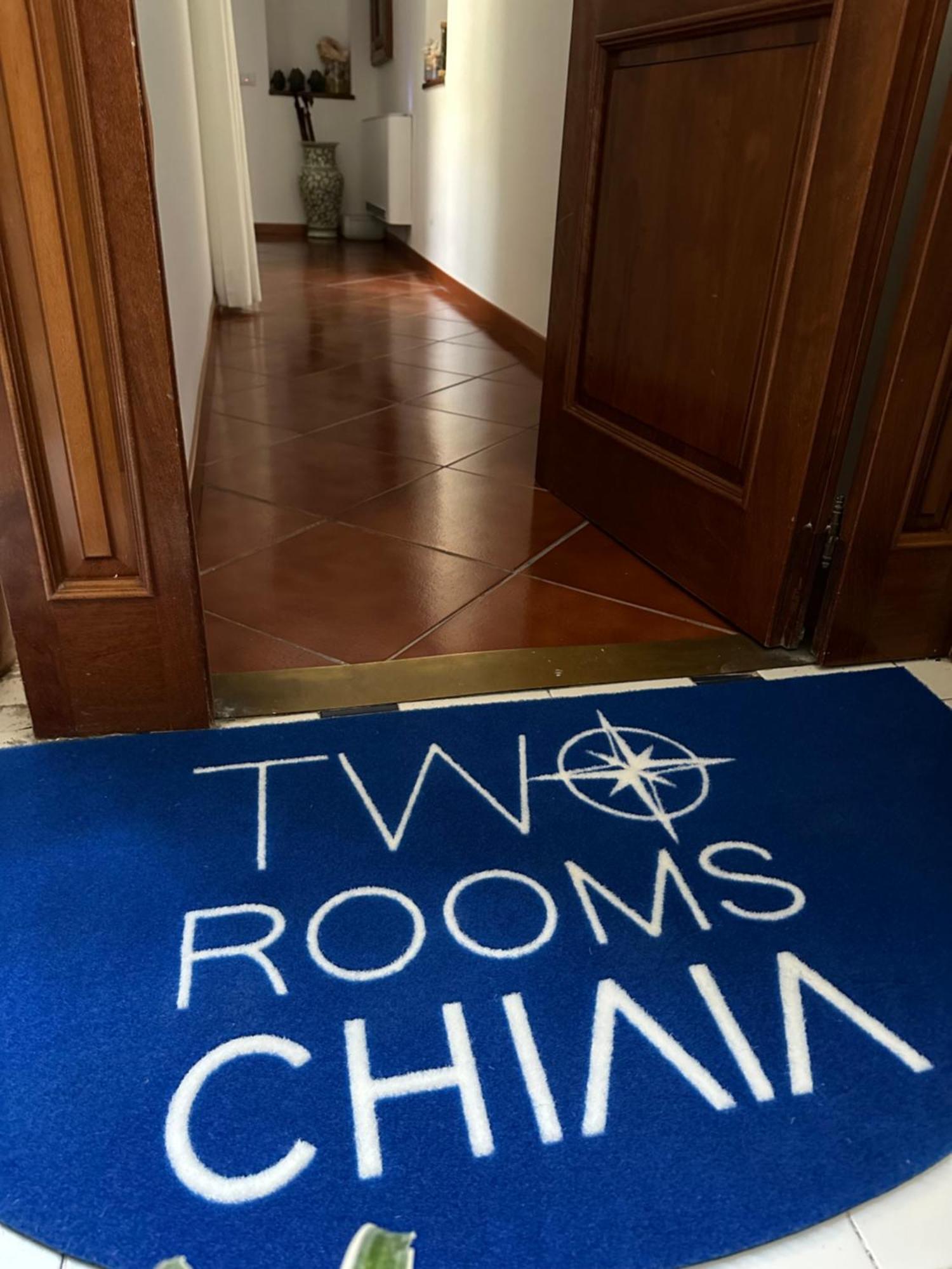 Two Chiaia 37 * Neapel